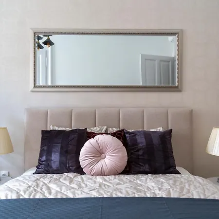 Apartament Luxurious Art Deco In The Heart Of Budapesta
