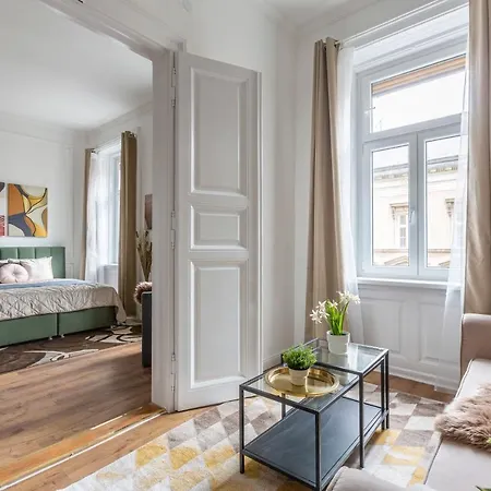 Luxurious Art Deco In The Heart Of Apartmán